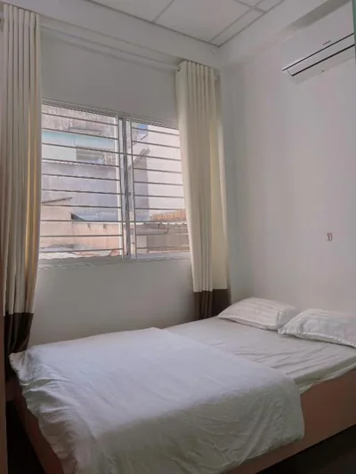 Habitación doble — The Owl Town- Cozy homestay Nearly Bui Vien Walking Street